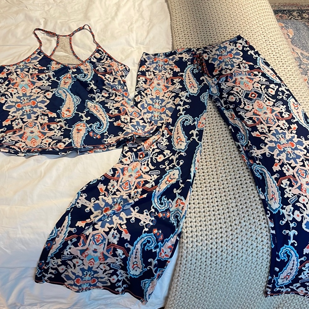 In Bloom by Jonquil 2 piece pajama set medium